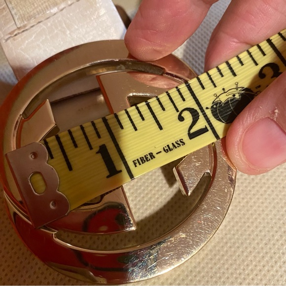 Gucci gold tone belt buckle. As Is - Picture 10 of 11